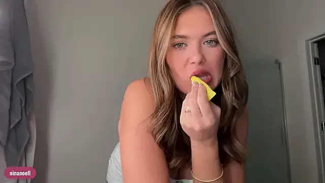 chan_yuma_tan – webcam model profile photo Image 12