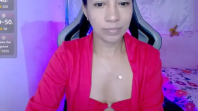  – webcam model profile photo Image 12