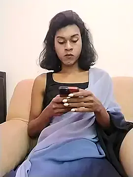 Sofiyaa_39 – webcam model profile photo Image 12