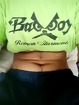 Yaya--728 – webcam model profile photo Image 6