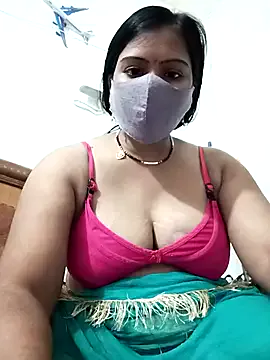 MilfNextDoor20 – webcam model profile photo Image 16