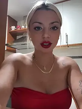 senachinnn – webcam model profile photo Image 3