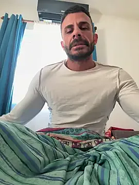 HotBella- – webcam model profile photo Image 11