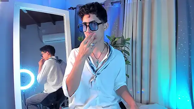 Mme-Evangelyne – webcam model profile photo Image 13