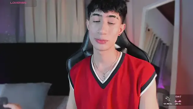 Mme-Evangelyne – webcam model profile photo Image 3