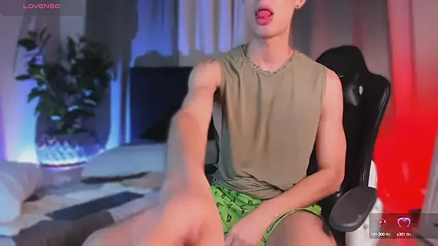 Mme-Evangelyne – webcam model profile photo Image 6