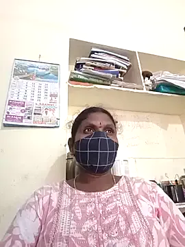  – webcam model profile photo Image 4