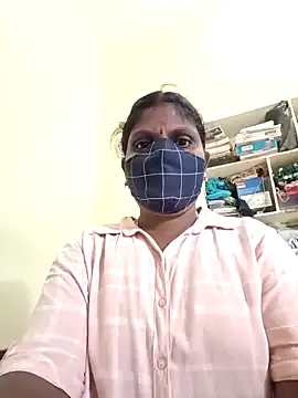  – webcam model profile photo Image 8