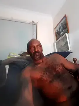  – webcam model profile photo Image 4