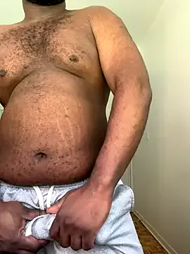  – webcam model profile photo Image 3