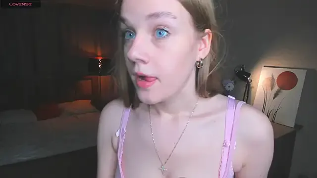 Nami-OP – webcam model profile photo Image 7