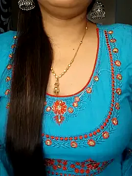 – webcam model profile photo Image 15