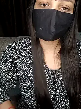  – webcam model profile photo Image 4