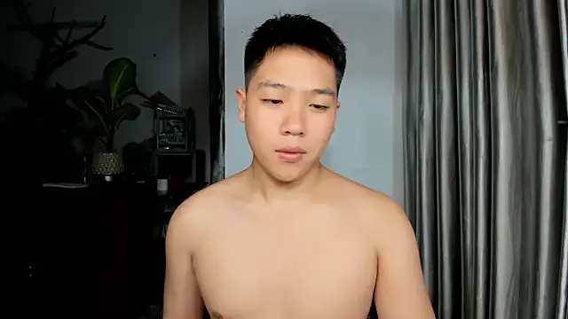  – webcam model profile photo Image 2