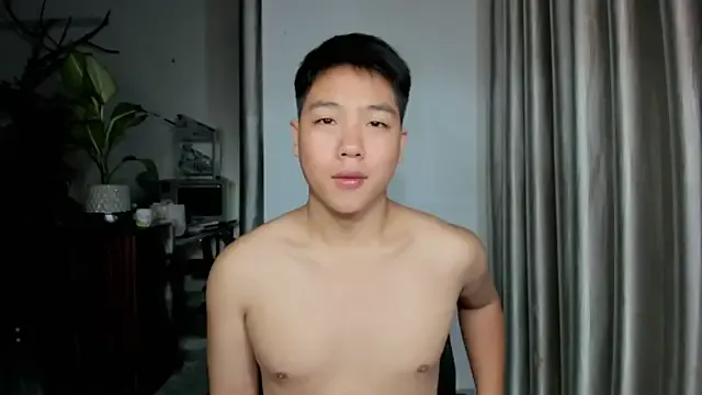  – webcam model profile photo Image 9