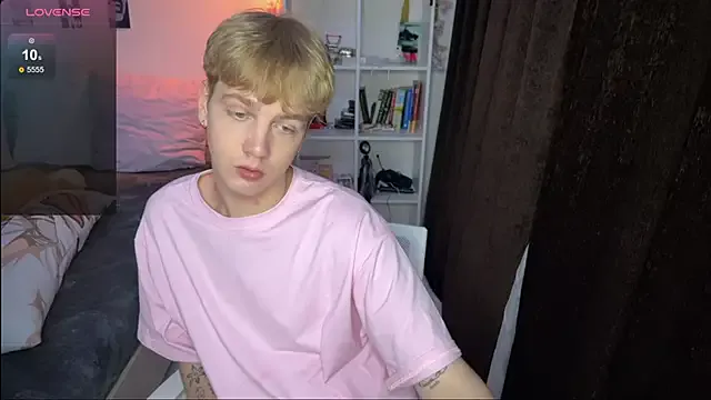 841_yayoi – webcam model profile photo Image 6