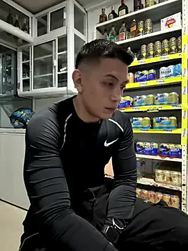 maataaan – webcam model profile photo Image 5