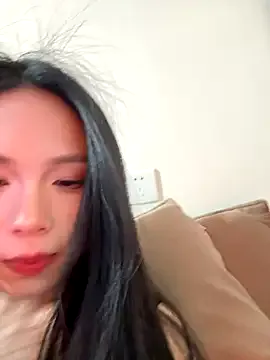 PlutoCalais – webcam model profile photo Image 9