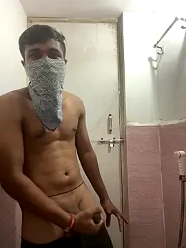 roouse – webcam model profile photo Image 6