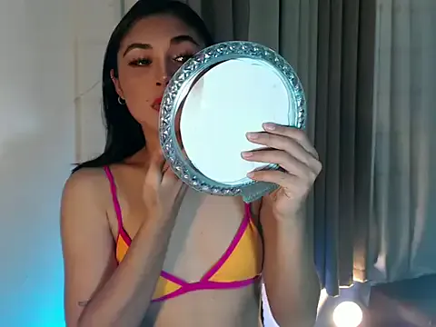 Giusycd – webcam model profile photo Image 2