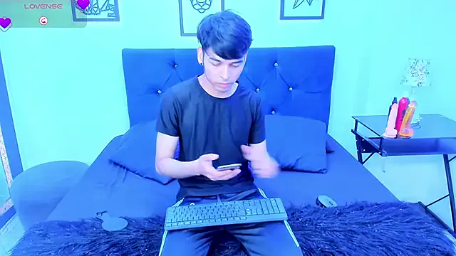 Nonchan_ – webcam model profile photo Image 6