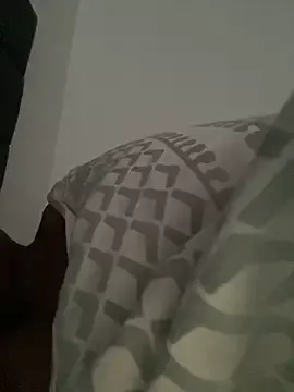 Yiyi-707 on FreeCamNet Image 2