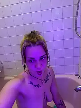 OSoTinyyy – webcam model profile photo