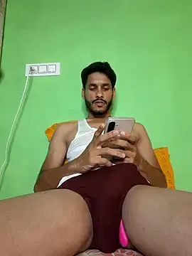 roouse – webcam model profile photo Image 9