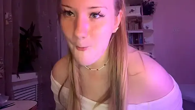 alana15 – webcam model profile photo Image 10