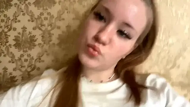 alana15 – webcam model profile photo Image 4