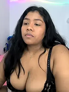 NANA_7 – webcam model profile photo Image 6
