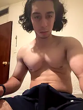 roouse – webcam model profile photo Image 12