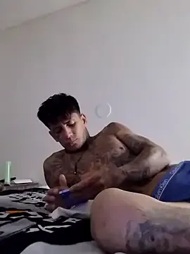 trainwithme – webcam model profile photo Image 8