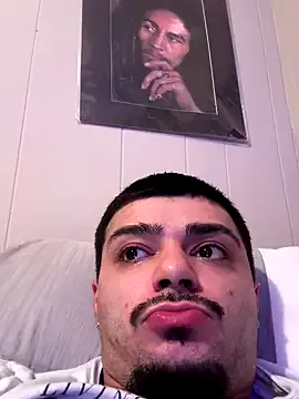 roouse – webcam model profile photo Image 10