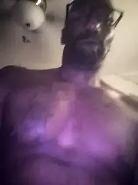 maataaan – webcam model profile photo Image 2