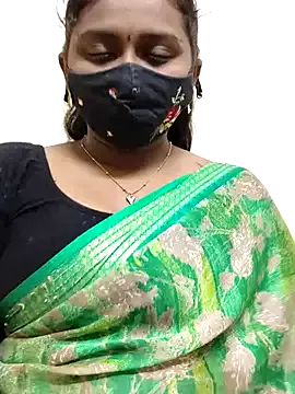 Pavani-Sexy Image 10