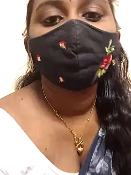 Pavani-Sexy Image 16