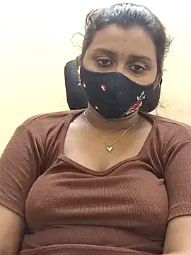 Pavani-Sexy Image 2
