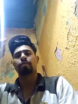 Priyanka_Pal – webcam model profile photo Image 18