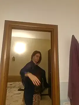 maataaan – webcam model profile photo Image 9