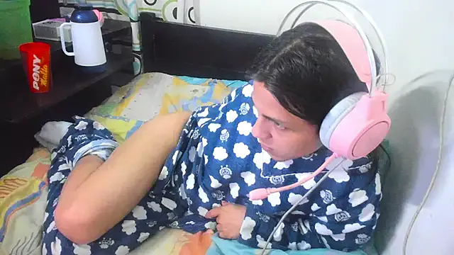 TransHotShow – webcam model profile photo Image 3