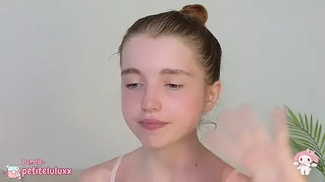 petiteluluxx Image 19