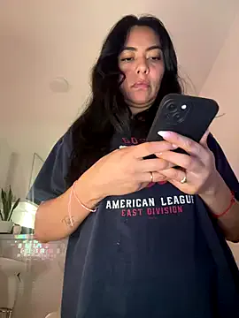 Cum_girlss – webcam model profile photo Image 16