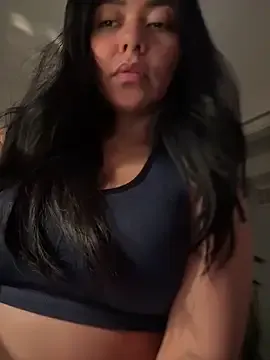 Cum_girlss – webcam model profile photo Image 19