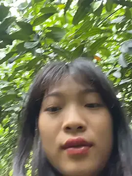  – webcam model profile photo Image 13