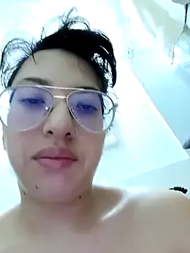 Nonchan_ – webcam model profile photo Image 4