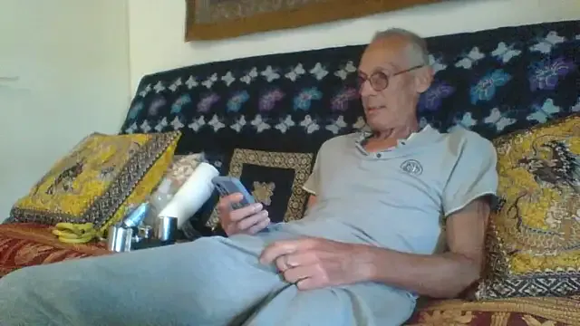 Megu_Melon – webcam model profile photo Image 11