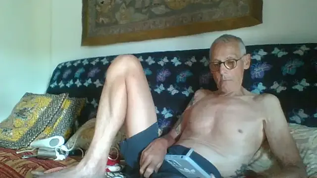 Megu_Melon – webcam model profile photo Image 7