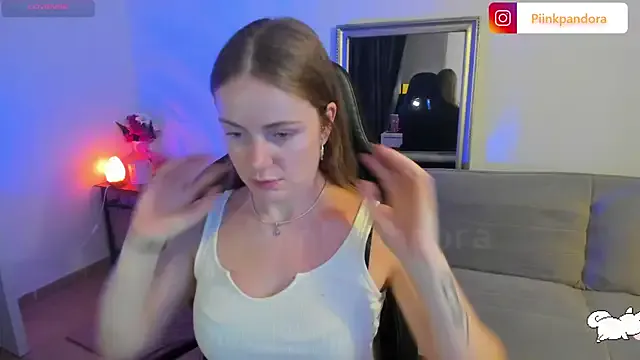 Mia--meow – webcam model profile photo Image 10