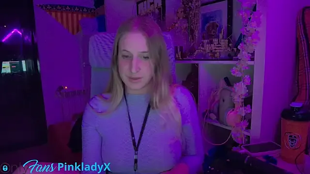 LoveOnStream – webcam model profile photo Image 5